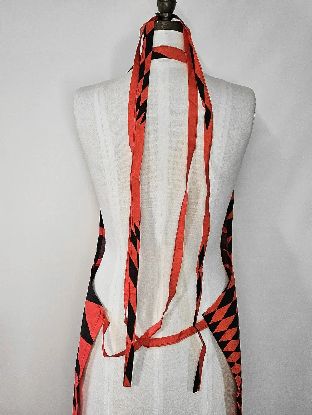 Apron Unisex M/L Black Red Diamond Pocket Extra Long Ties Bib Artist Handcrafted